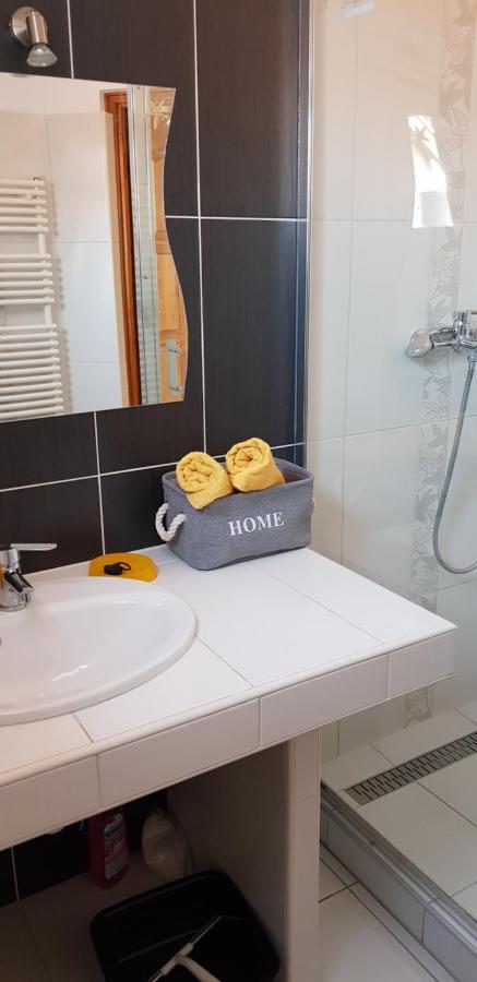 Boglárka Apartman Hajdúszoboszló Esterno foto