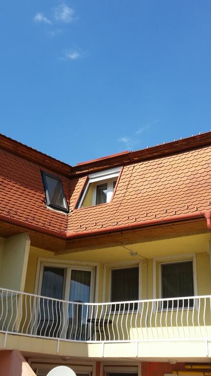 Boglárka Apartman Hajdúszoboszló Esterno foto